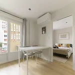 Louis B - Design Et Climatises Apartment
