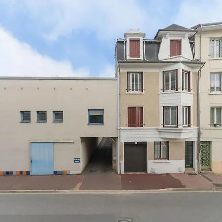 Residence Louis B - Appartements Design Et Climatises Avec Parking Holiday home Vichy