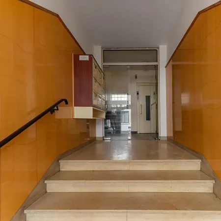 Residence Louis B - Appartements Design Et Climatises Avec Parking Nyaraló *