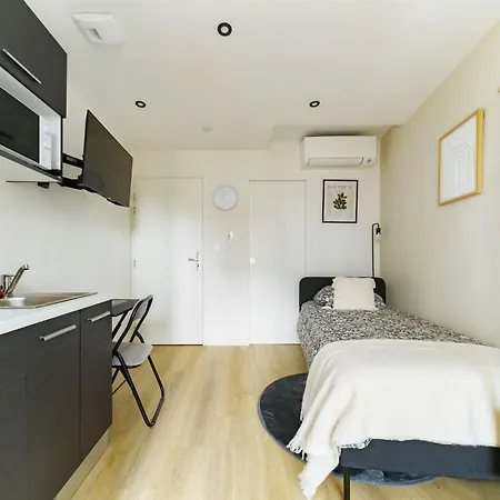 Residence Louis B - Appartements Design Et Climatises Avec Parking Vichy