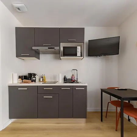 Residence Louis B - Appartements Design Et Climatises Avec Parking * Vichy