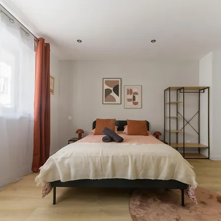 Residence Louis B - Appartements Design Et Climatises Avec Parking * Vichy