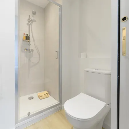 Residence Louis B - Appartements Design Et Climatises Avec Parking