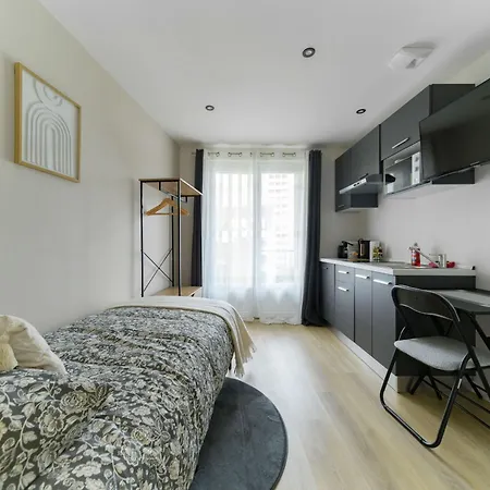 Residence Louis B - Appartements Design Et Climatises Avec Parking