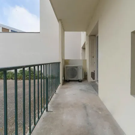 Residence Louis B - Appartements Design Et Climatises Avec Parking Vichy