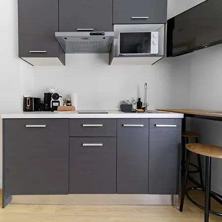 Residence Louis B - Appartements Design Et Climatises Avec Parking Holiday home Vichy