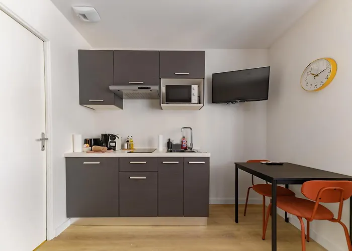 Louis B - Design Et Climatises * 维琪