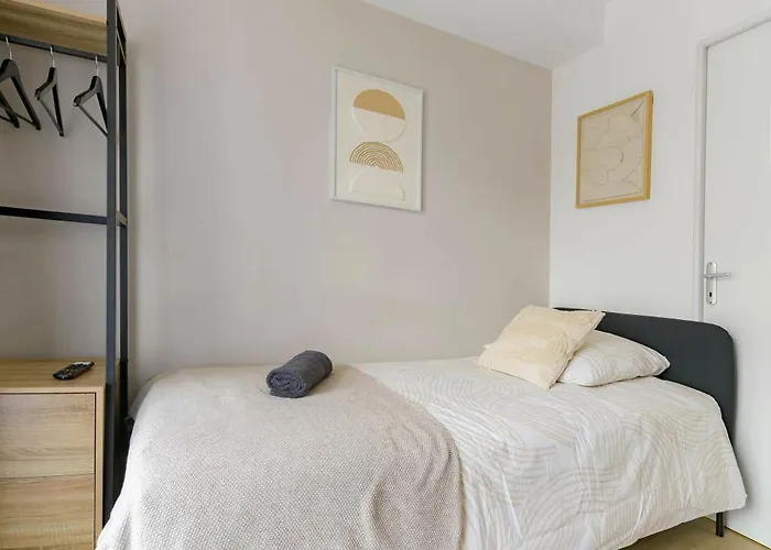 Louis B - Design Et Climatises Apartman *