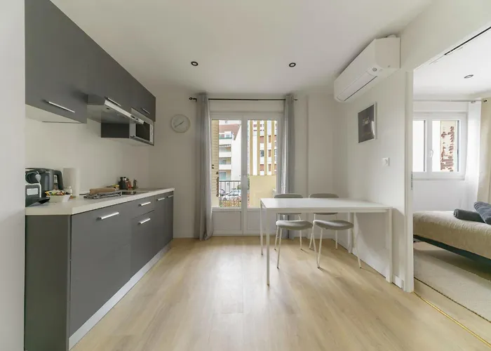 Louis B - Design Et Climatises Vichy